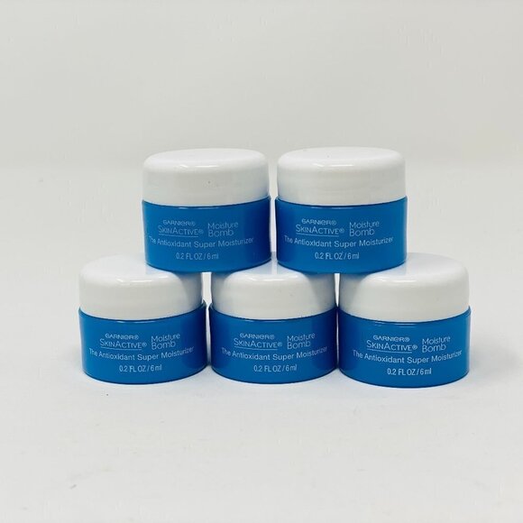 15 pk Garnier SkinActive Moisture Bomb 2oz Per NEW - Picture 2 of 3